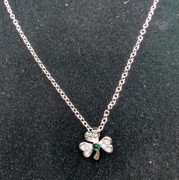 Avon Rhinestone Shamrock Necklace and Stud Earring Set 2013 - Picture 4 of 7